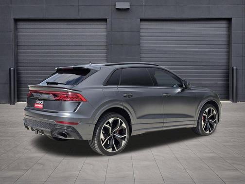 Daytona Gray Pearl Effect 2022 Audi RS Q8 4.0T quattro