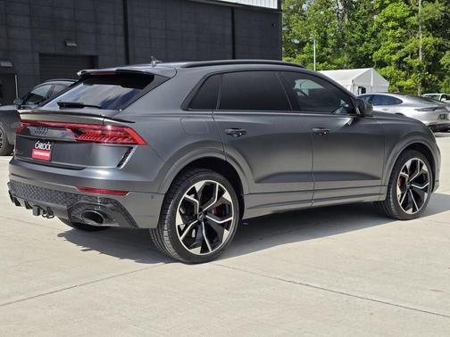Daytona Gray Pearl Effect 2022 Audi RS Q8 4.0T quattro
