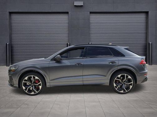 Daytona Gray Pearl Effect 2022 Audi RS Q8 4.0T quattro
