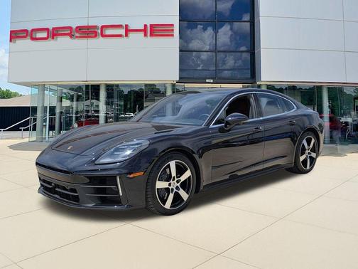 2025 Porsche Panamera Base
