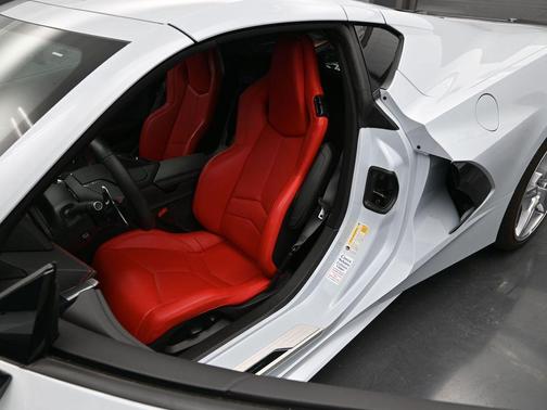 2023 Chevrolet Corvette Stingray w/1LT