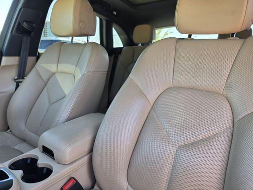 Volcano Grey Metallic 2020 Porsche Macan Base