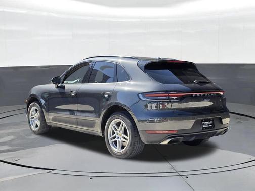 Volcano Grey Metallic 2020 Porsche Macan Base
