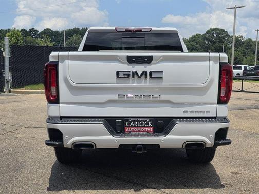 White Frost Tri-Coat 2024 GMC Sierra 1500 Denali Ultimate