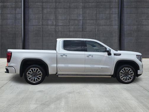 White Frost Tri-Coat 2024 GMC Sierra 1500 Denali Ultimate