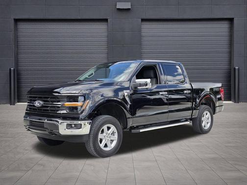 Black Metallic 2025 Ford F-150 XLT
