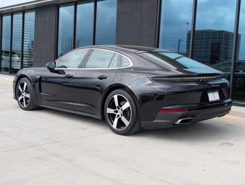 2025 Porsche Panamera Base