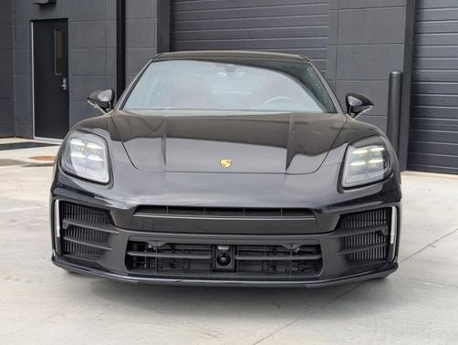 2025 Porsche Panamera Base