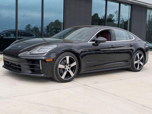 2025 Porsche Panamera Base