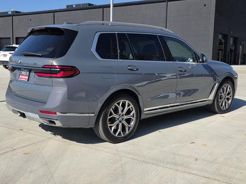 2024 BMW X7 xDrive40i