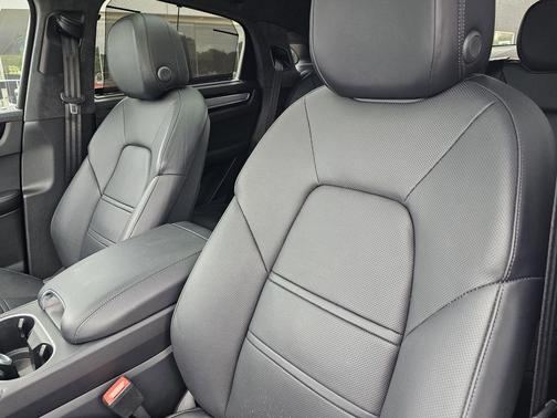 2022 Porsche Cayenne Turbo Coupe AWD