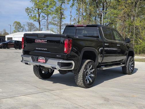 Onyx Black 2025 GMC Sierra 1500 SLT