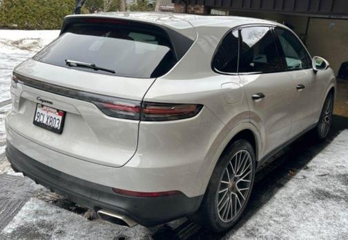 2022 Porsche Cayenne Platinum Edition