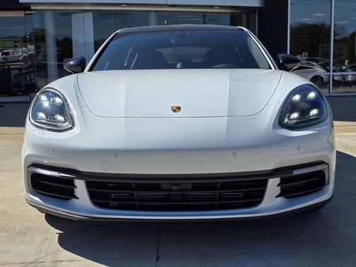 2020 Porsche Panamera Edition
