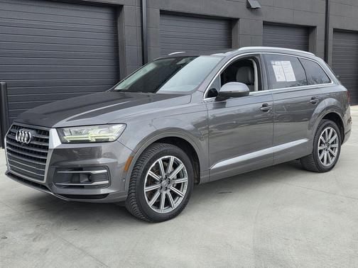 2019 Audi Q7 55 Premium Plus