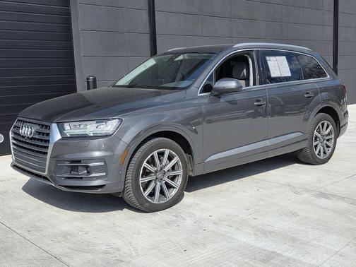 2019 Audi Q7 55 Premium Plus