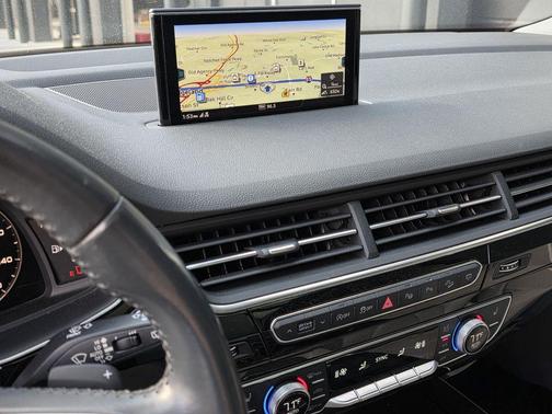 2019 Audi Q7 55 Premium Plus