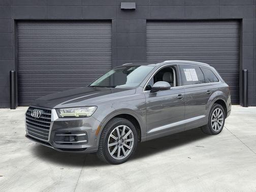 2019 Audi Q7 55 Premium Plus
