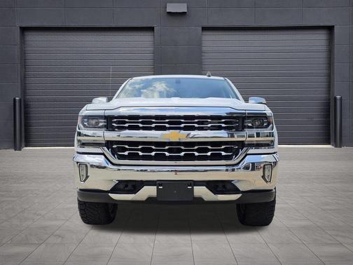 Summit White 2018 Chevrolet Silverado 1500 1LZ