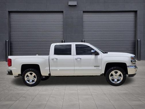 Summit White 2018 Chevrolet Silverado 1500 1LZ