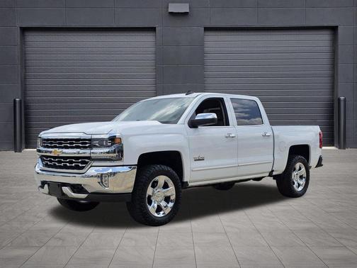 Summit White 2018 Chevrolet Silverado 1500 1LZ