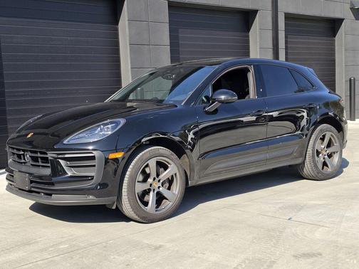 2023 Porsche Macan 