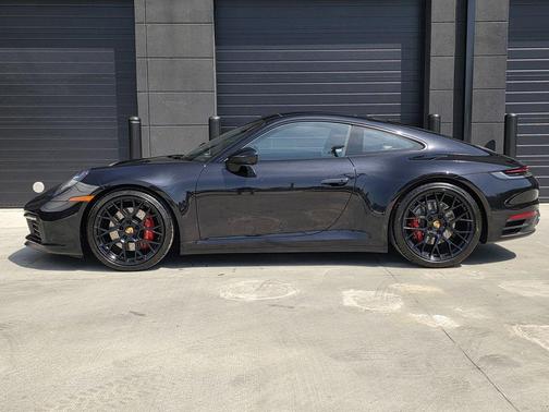 2024 Porsche 911 Carrera 4S