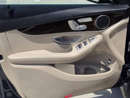 Lunar Blue Metallic 2022 Mercedes-Benz GLC 300 Base