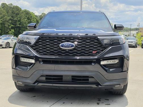Black Metallic 2022 Ford Explorer ST