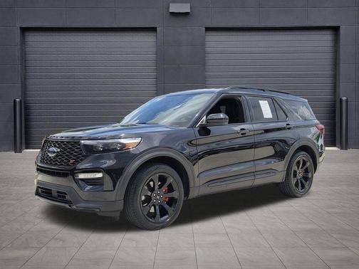 Black Metallic 2022 Ford Explorer ST