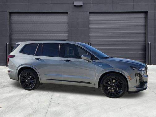 2023 Cadillac XT6 Premium Luxury FWD