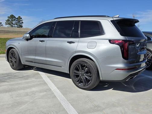 2023 Cadillac XT6 Premium Luxury FWD