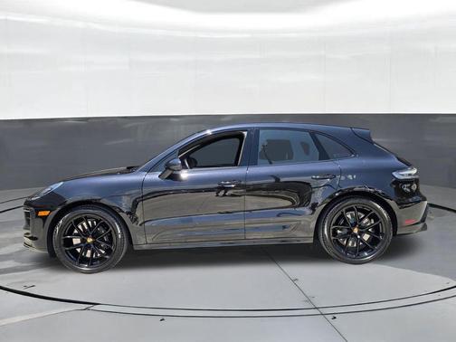 Jet Black Metallic 2023 Porsche Macan GTS