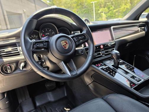 Jet Black Metallic 2023 Porsche Macan GTS