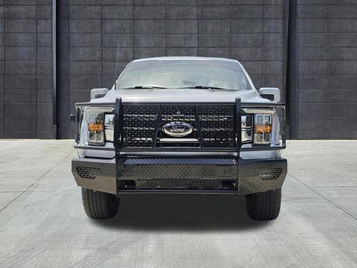 White Metallic 2022 Ford F-150 Lariat