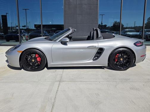 2024 Porsche 718 Boxster S