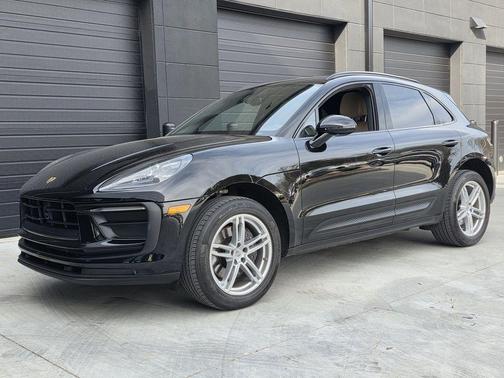 2023 Porsche Macan T