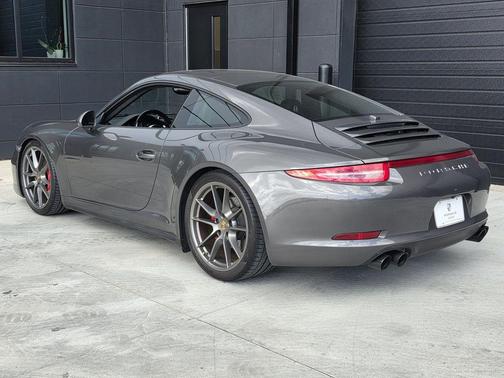 2015 Porsche 911 Carrera 4S