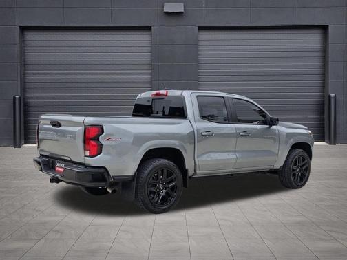 Sterling Gray Metallic 2024 Chevrolet Colorado Z71