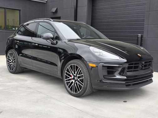 2025 Porsche Macan S