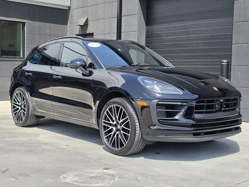 2025 Porsche Macan S