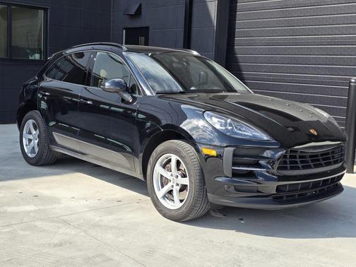 2021 Porsche Macan Base