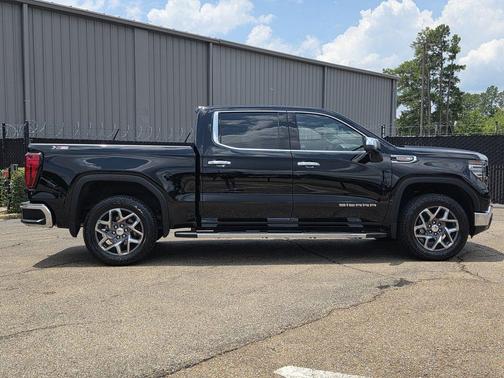 Onyx Black 2026 GMC Sierra 1500 SLT