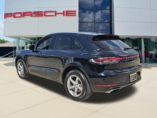 2021 Porsche Macan Base