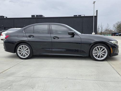 2023 BMW 330 i