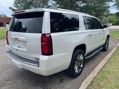 White 2017 Chevrolet Suburban Premier