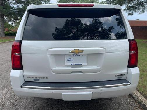 White 2017 Chevrolet Suburban Premier