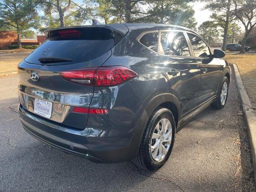 2019 Hyundai TUCSON SE