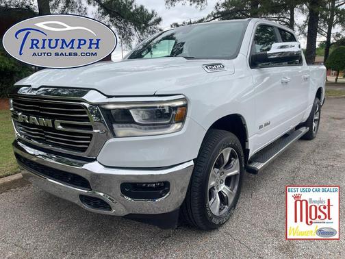 Bright White Clearcoat 2024 RAM 1500 Laramie