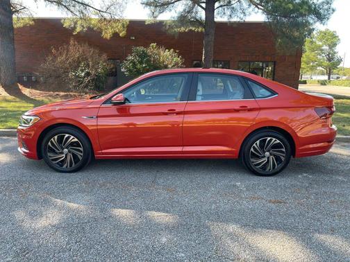 2019 Volkswagen Jetta 1.4T SEL Premium